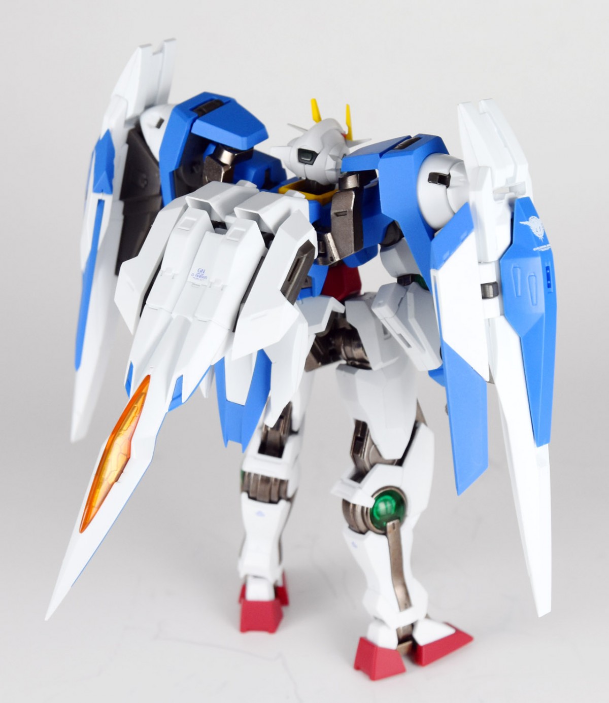 00 raiser metal robot