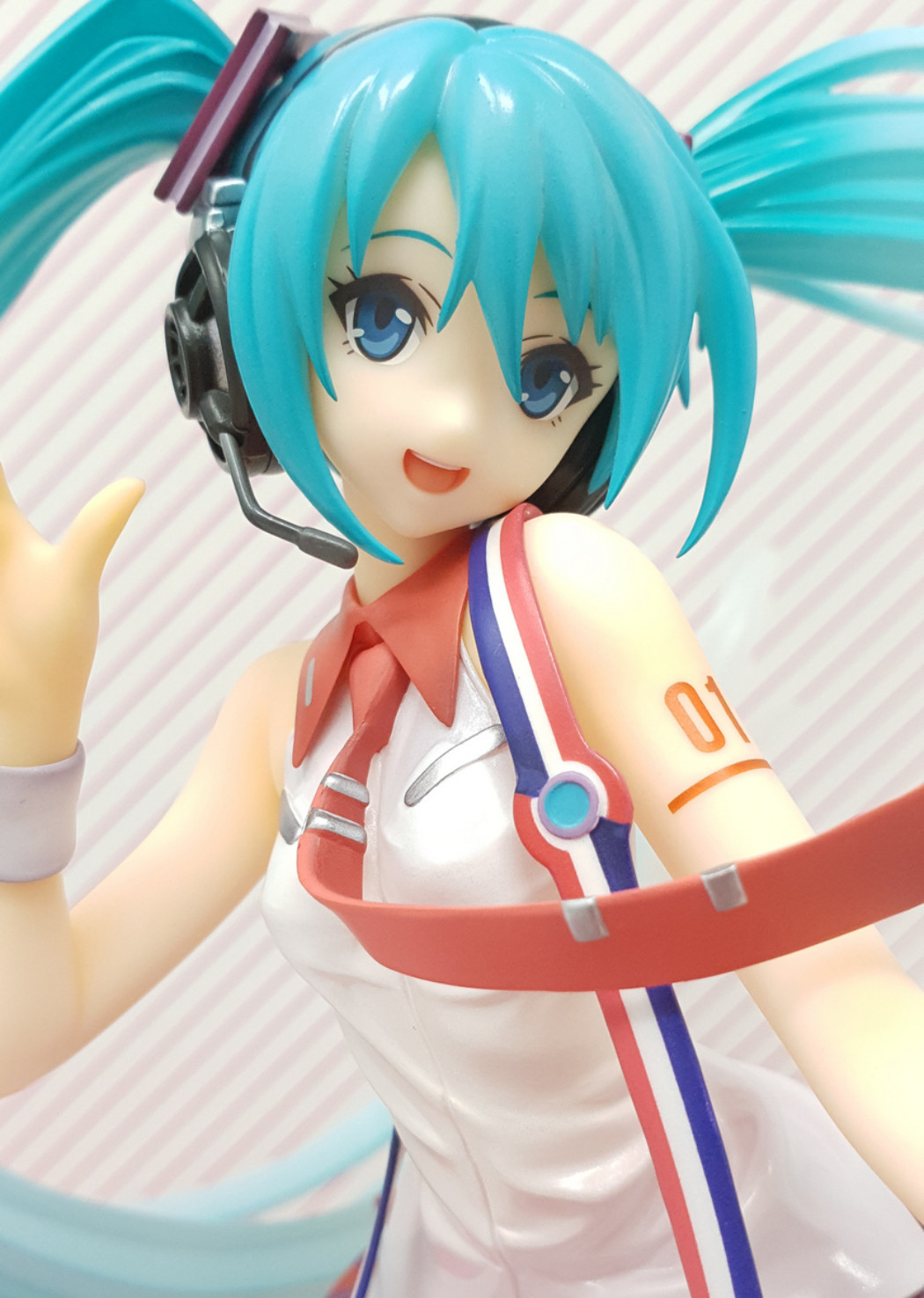 Character Vocal Series 01: Miku Hatsune Greatest Idol Ver. by Good Smile Company Review