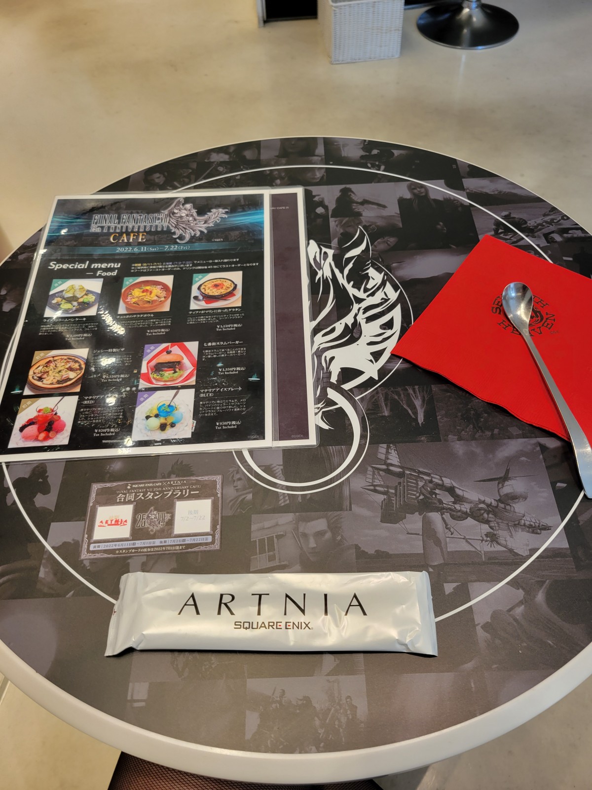 Square Enix's Artnia Cafe-Store, Is It Worth It?