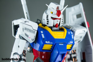  1-100 MG Gundam RX-78-2 Ver 3 0-1